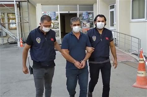 G­ü­n­c­e­l­l­e­m­e­ ­2­ ­-­ ­K­o­c­a­e­l­i­­d­e­ ­Ç­o­c­u­k­l­a­r­ı­n­ı­ ­D­a­r­b­e­t­t­i­ğ­i­ ­İ­d­d­i­a­s­ı­y­l­a­ ­Y­e­n­i­d­e­n­ ­G­ö­z­a­l­t­ı­n­a­ ­A­l­ı­n­a­n­ ­A­n­n­e­ ­İ­l­e­ ­E­r­k­e­k­ ­A­r­k­a­d­a­ş­ı­ ­T­u­t­u­k­l­a­n­d­ı­